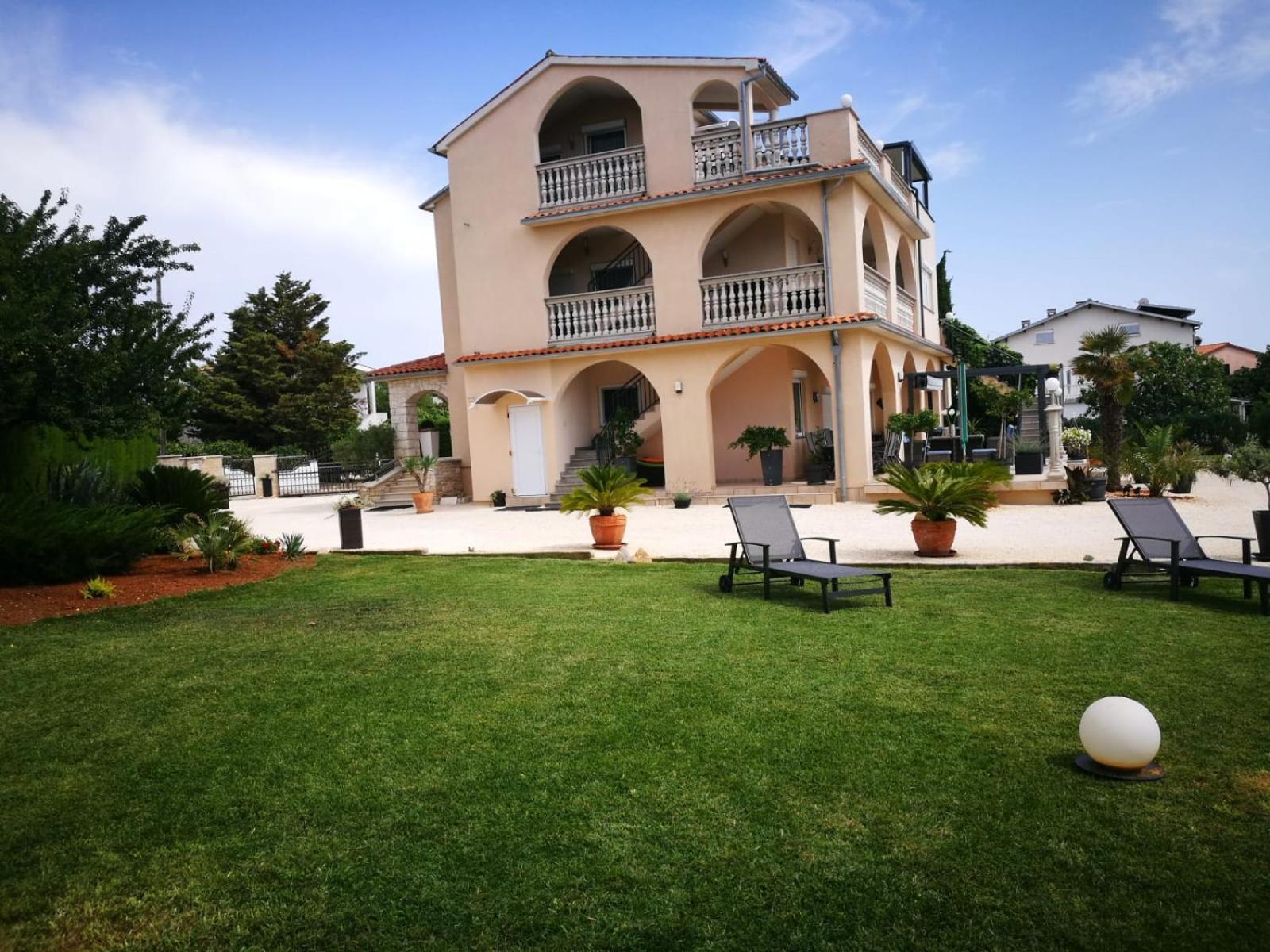 Villa Meli - Apartments Mit Meerblick 메덜린 외부 사진